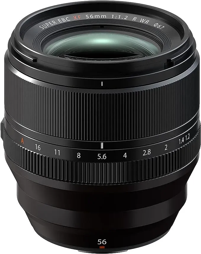 ひとし　2分の① Fuji 56mm 1.2: A Portrait Photographer's Dream