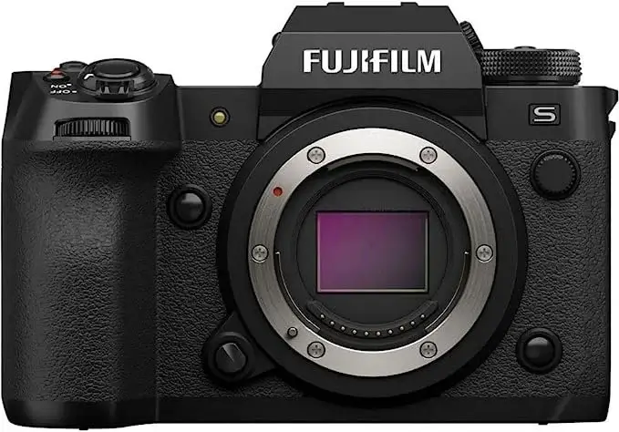 Read the great reviews of The Fuji X-H2s on Amazon .