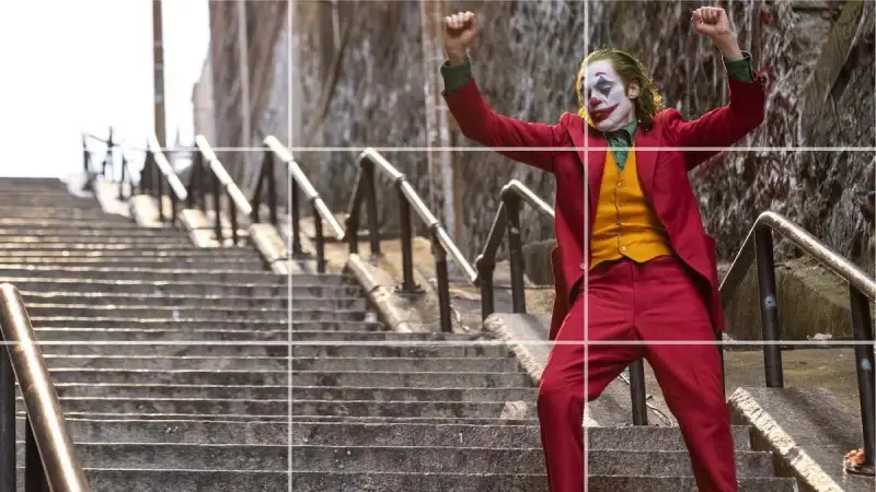 Rule of thirds: The subject heads is positioned based on this rule.
