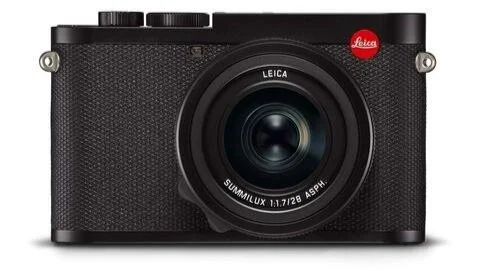 Leica Q2 fixed-lens street photography camera